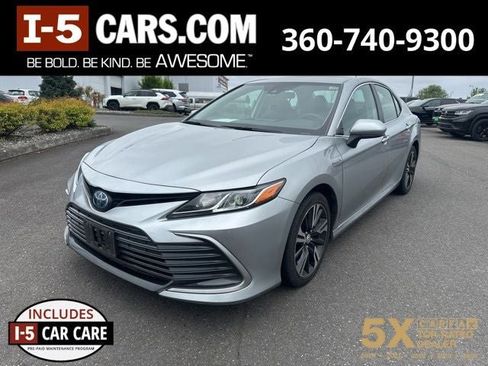 Used 2021 Toyota Camry LE FWD image 1
