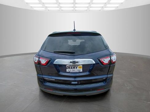 Used 2017 Chevrolet Traverse LT w/ Style and Technology Package FWD image 7