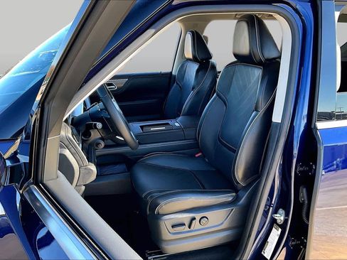 Used 2025 INFINITI QX80 Luxe RWD image 14