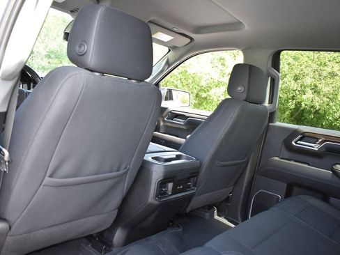 Used 2023 Chevrolet Silverado 1500 RST AWD/4WD image 26