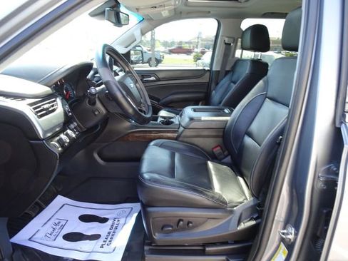 Used 2019 Chevrolet Tahoe LT w/ Luxury Package image 10