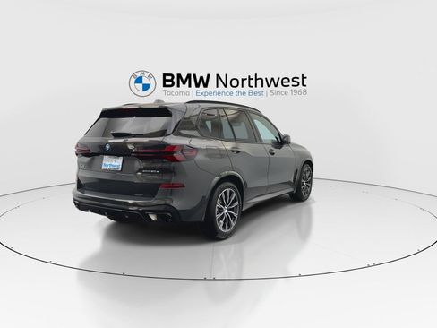 Used 2025 BMW X5 xDrive50e w/ Executive Package AWD/4WD image 3