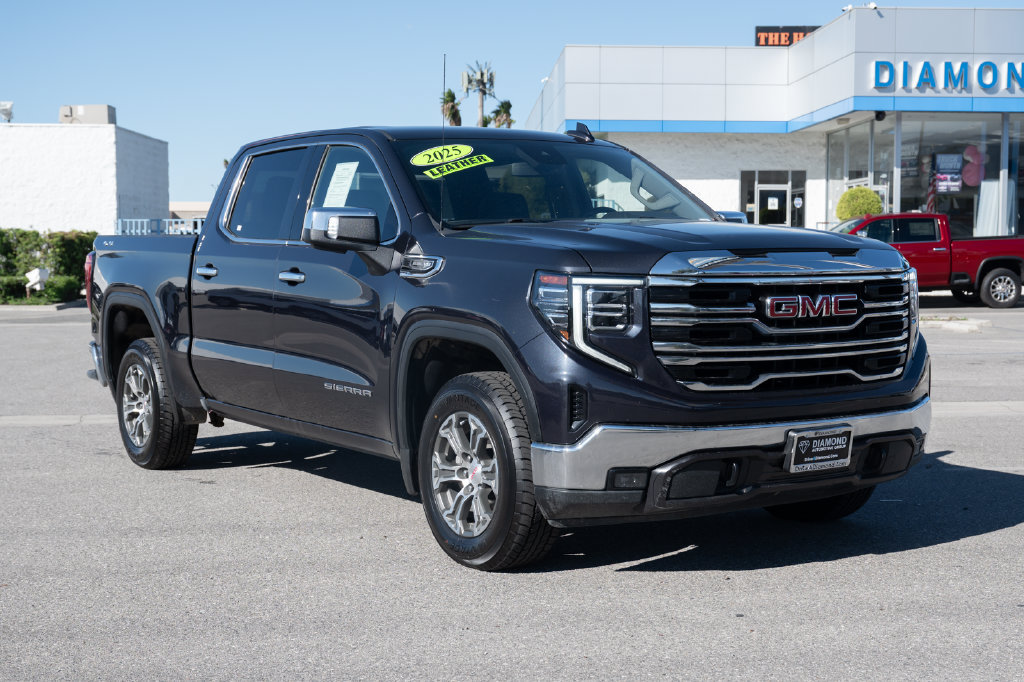 Used 2025 GMC Sierra 1500 SLT AWD/4WD image 1