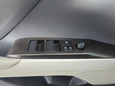 Used 2023 Toyota Camry LE image 24