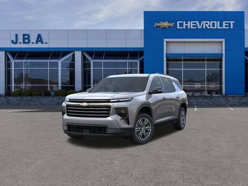 New 2026 Chevrolet Traverse LT w/ Driver Confidence Package image 8