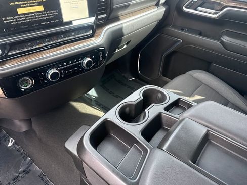 Used 2024 GMC Sierra 1500 Elevation image 23