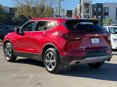 Used 2023 Chevrolet Blazer LT image 3