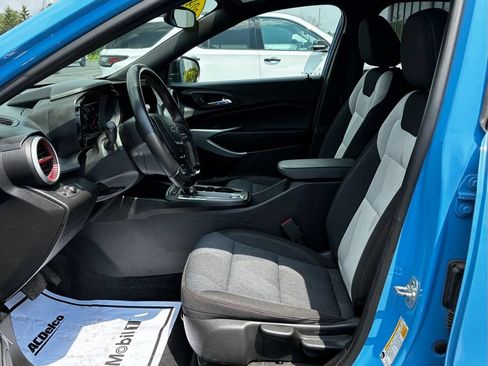 Used 2024 Chevrolet Trax RS FWD image 7