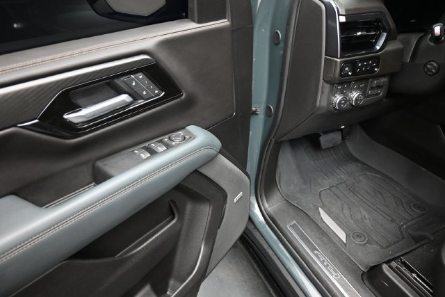 Used 2026 GMC Yukon XL AT4 w/ AT4 Premium Plus Package AWD/4WD image 20