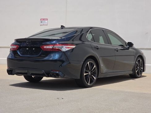 Used 2020 Toyota Camry XSE FWD image 4