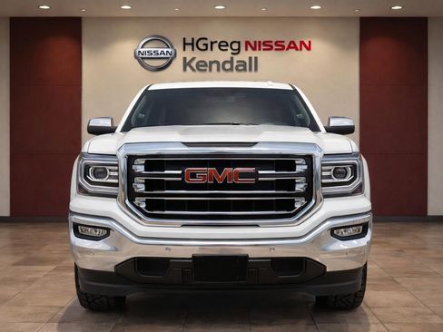 Used 2018 GMC Sierra 1500 SLT w/ Enhanced Driver Alert Package RWD image 5