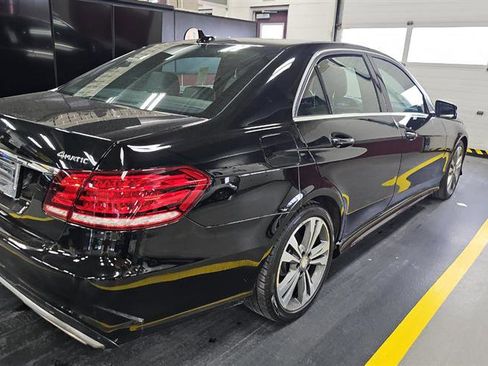 Used 2016 Mercedes-Benz E 350 4MATIC w/ Premium Package image 10