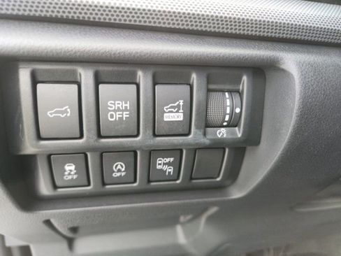 Used 2021 Subaru Forester Limited image 41