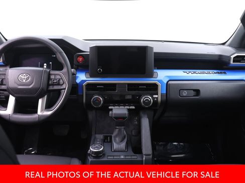 Certified 2025 Toyota Tacoma TRD Off-Road image 5
