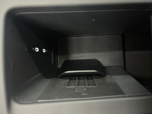 New 2026 Volkswagen Tiguan SE image 30