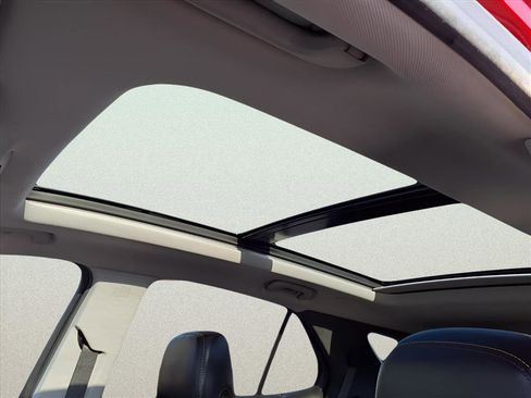 Used 2022 Chevrolet Equinox Premier image 19