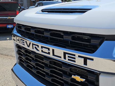 Used 2022 Chevrolet Silverado 2500 LT w/ Fleet Comfort Package AWD/4WD image 13