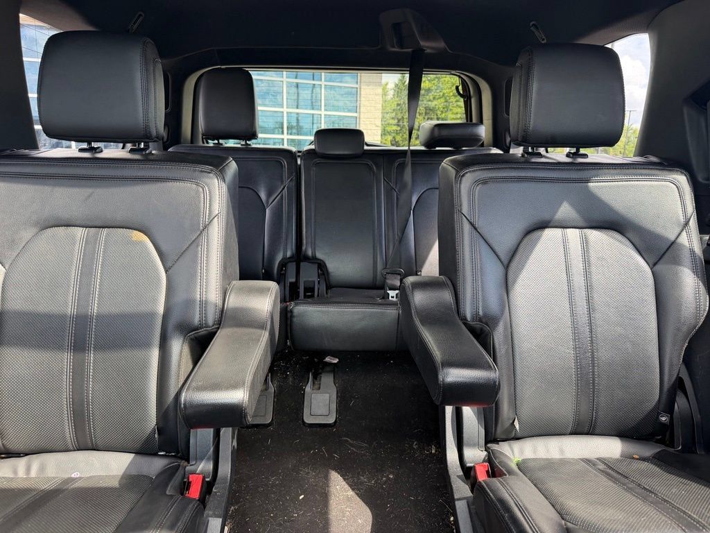Used 2021 Ford Expedition Limited AWD/4WD image 17