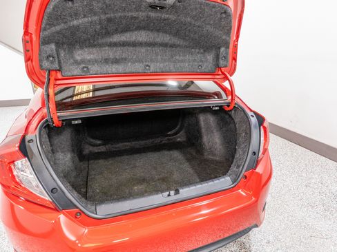Used 2018 Honda Civic EX image 29