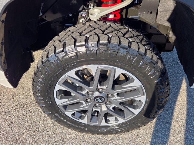 New 2026 Toyota Tundra Limited AWD/4WD image 20