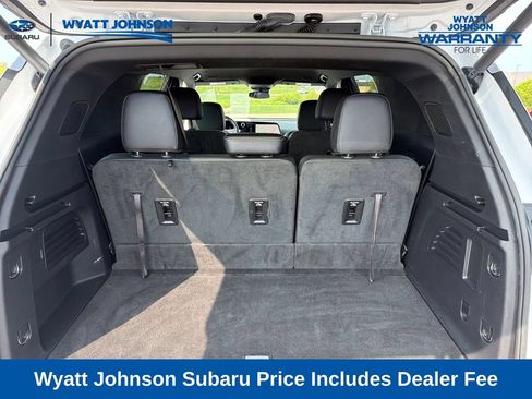Used 2025 Chevrolet Traverse LT AWD/4WD image 33