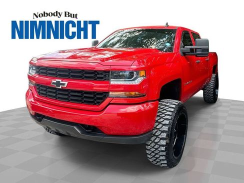 Used 2018 Chevrolet Silverado 1500 Custom w/ Custom Value Package AWD/4WD image 1