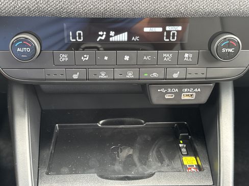 New 2026 Subaru Outback Limited AWD/4WD image 21