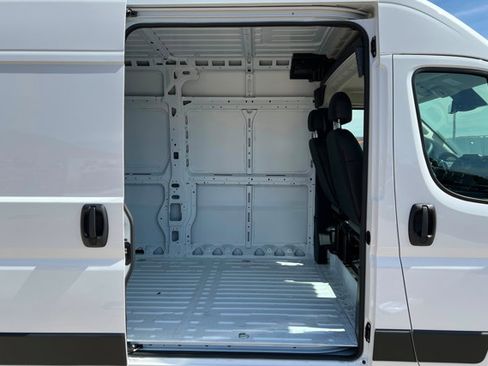 New 2026 RAM ProMaster 2500 FWD image 18