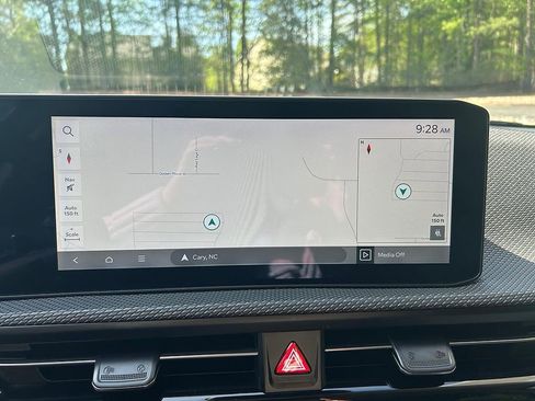 Used 2025 Kia EV6 Wind image 10