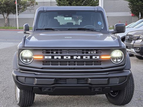 New 2025 Ford Bronco 4-Door image 3