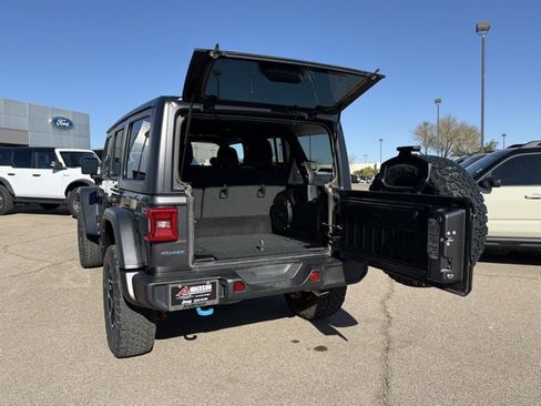 Used 2023 Jeep Wrangler Unlimited Rubicon 4xe image 36