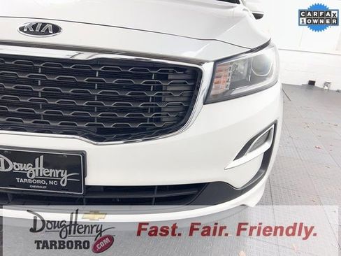 Used 2020 Kia Sedona LX image 12
