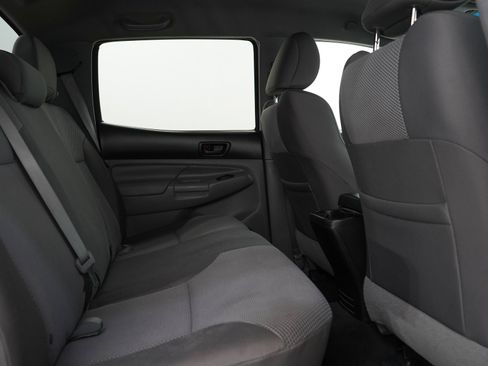 Used 2015 Toyota Tacoma 4x4 Double Cab w/ TRD Sport Package image 12