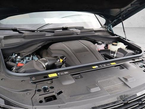 New 2025 Land Rover Range Rover Sport Dynamic SE AWD/4WD image 17