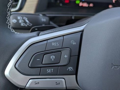 New 2026 Volkswagen Atlas SE FWD image 28