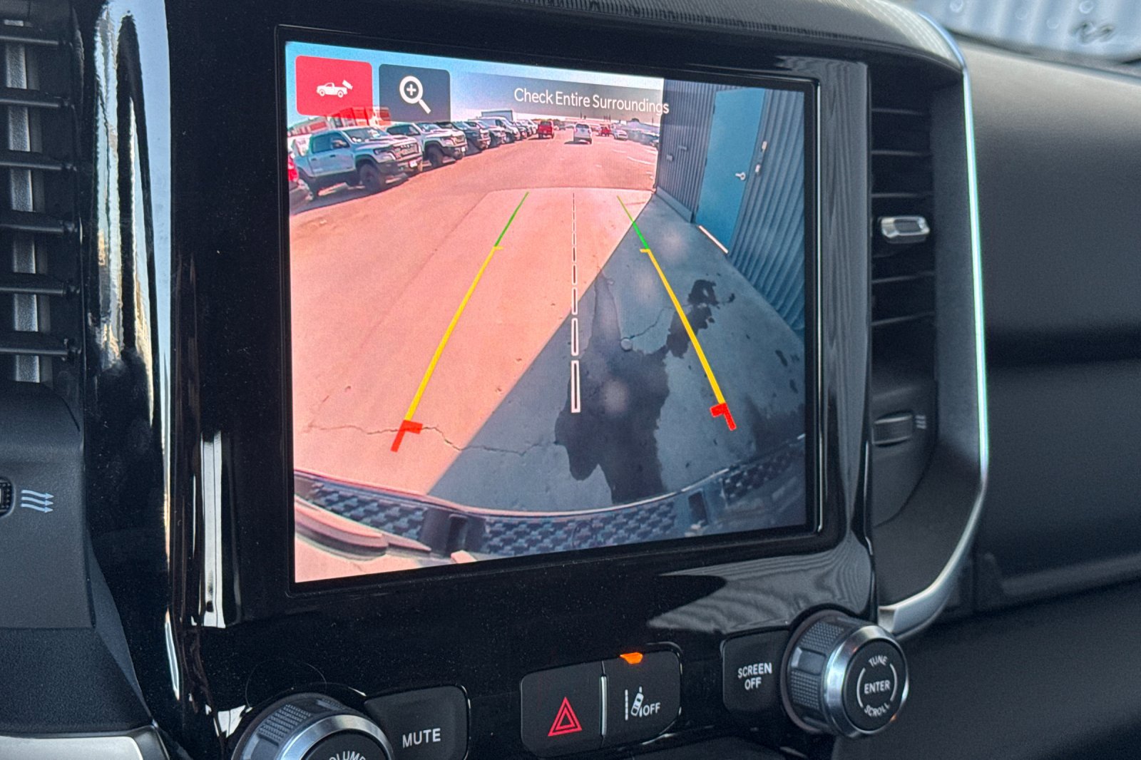 New 2027 RAM 1500 4x4 Crew Cab image 17
