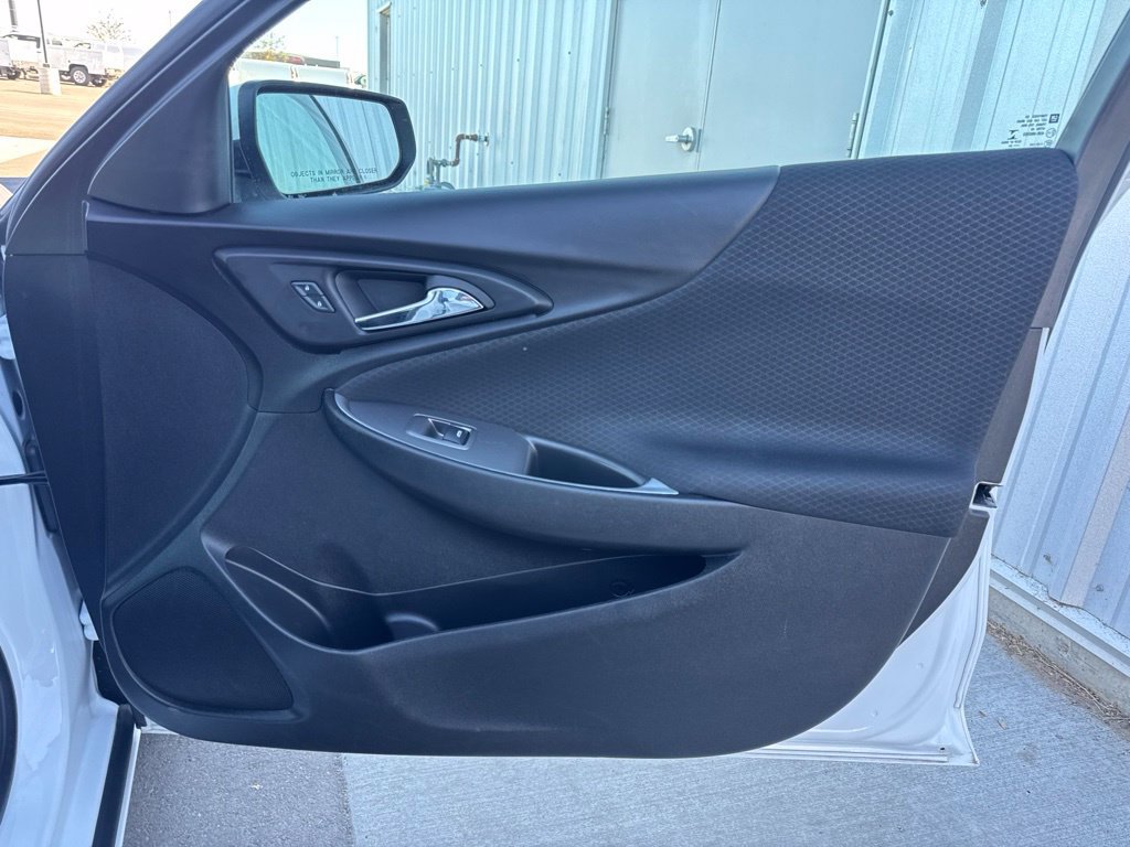 Used 2024 Chevrolet Malibu LT FWD image 38