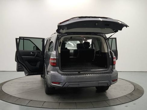 Used 2022 Nissan Armada Platinum w/ Captain's Chairs Package RWD image 15