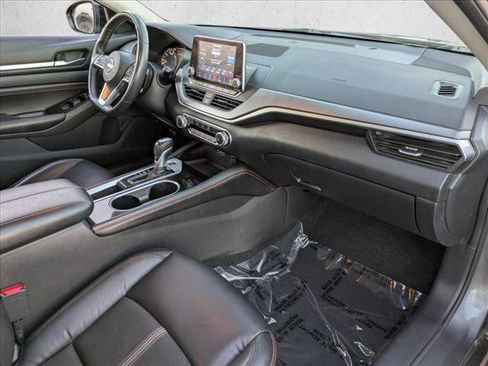 Used 2023 Nissan Altima 2.5 SR image 19