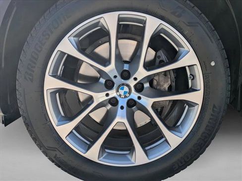 Certified 2024 BMW X5 sDrive40i w/ Premium Package image 10