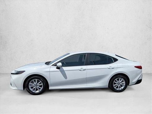 Used 2025 Toyota Camry LE FWD image 9