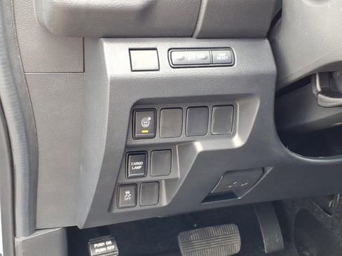 New 2026 Nissan Frontier SV w/ Tow Package AWD/4WD image 18