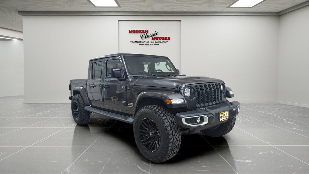 Used 2023 Jeep Gladiator Overland w/ Cold Weather Group AWD/4WD image 7