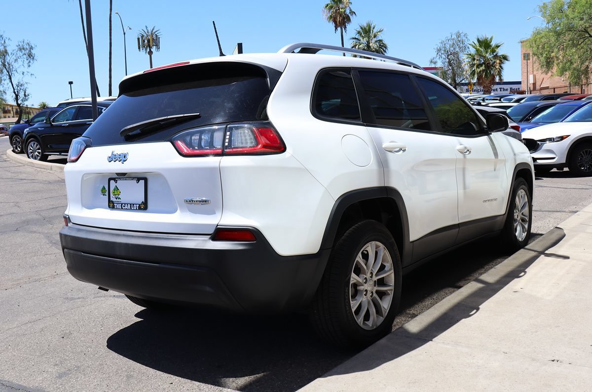 Used 2020 Jeep Cherokee Latitude FWD image 13