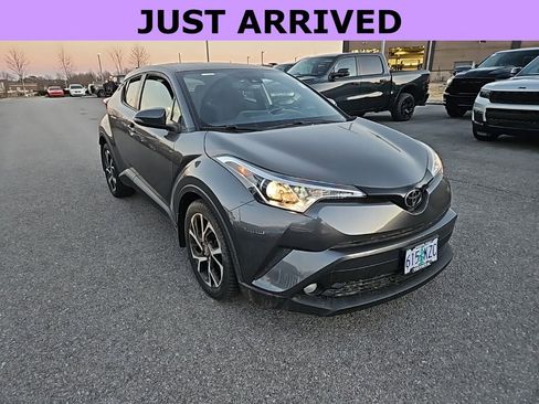 Used 2018 Toyota C-HR XLE image 1