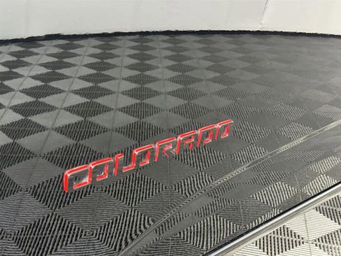 Used 2017 Chevrolet Colorado ZR2 image 10