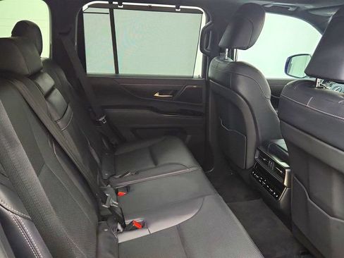 Used 2022 Lexus LX 600 4WD w/ Accessory Package (Z1) image 22