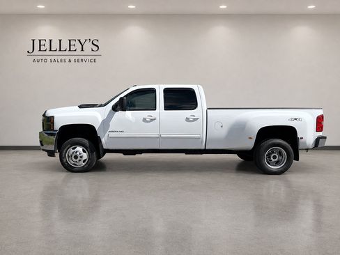 Used 2012 Chevrolet Silverado 3500 LTZ w/ LTZ Plus Package AWD/4WD image 1