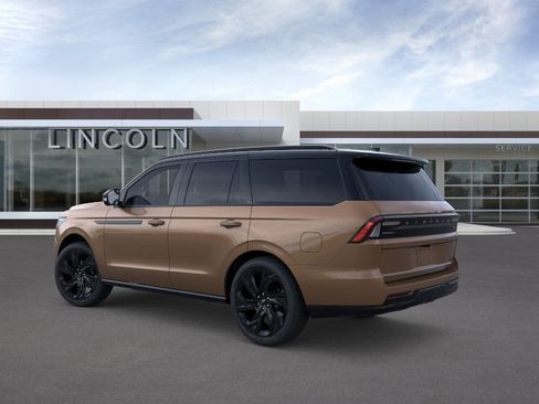 New 2026 Lincoln Navigator Black Label AWD/4WD image 4