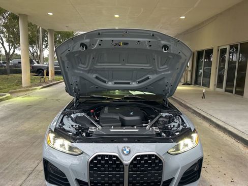 Used 2025 BMW i4 eDrive40 image 10